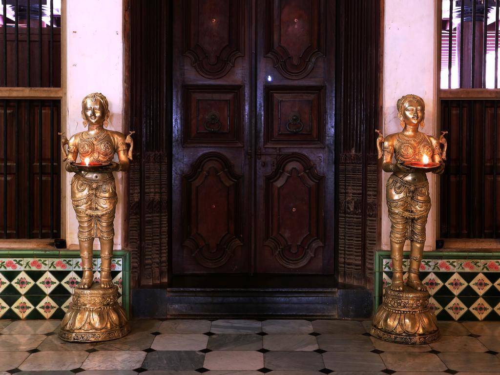 Chettinadu Mansion - An Authentic Heritage Palace Kānādukāttān Exteriér fotografie
